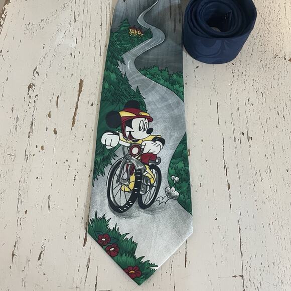 Mickey Unlimited Balancine Mickey Mouse Bike Mountain Men's Tie Vintage - Picture 2 of 6